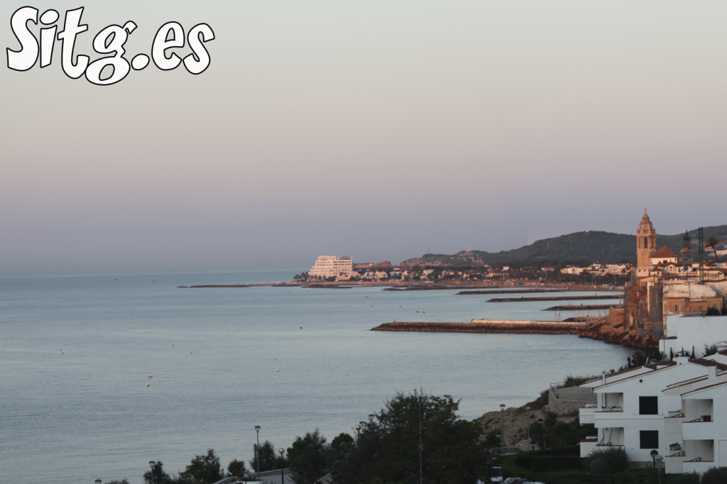 Sitg.es-Sitges-Bay-Day Sitg.es-Sitges-Bay-Day
